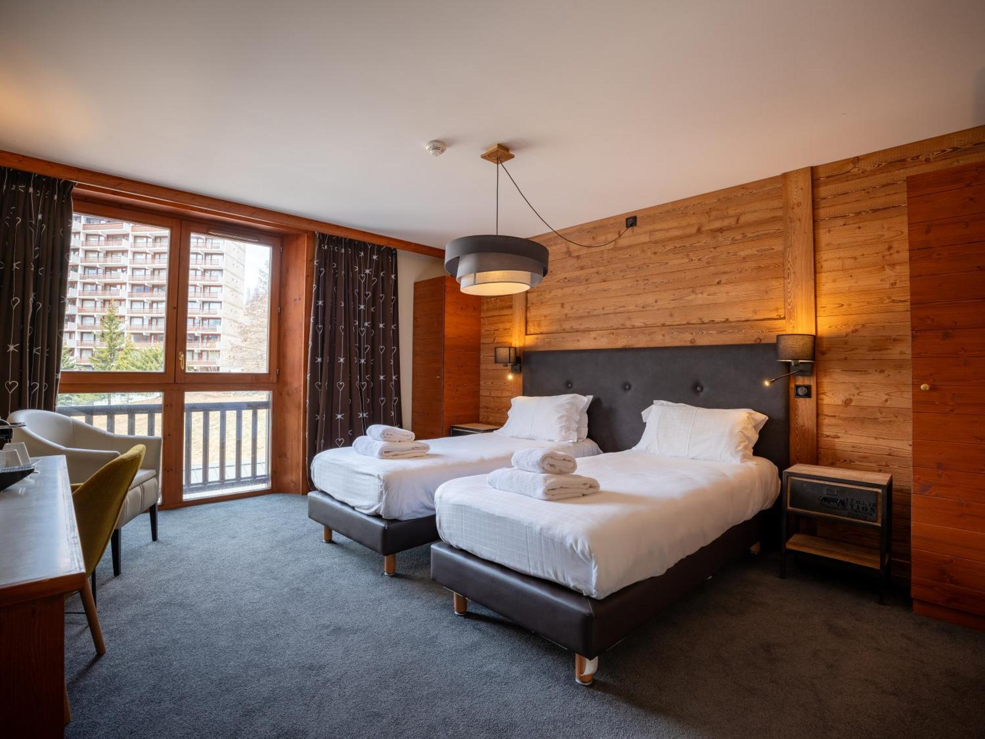Chalet Hotel Ducs De Savoie Валь-д'Изер Экстерьер фото