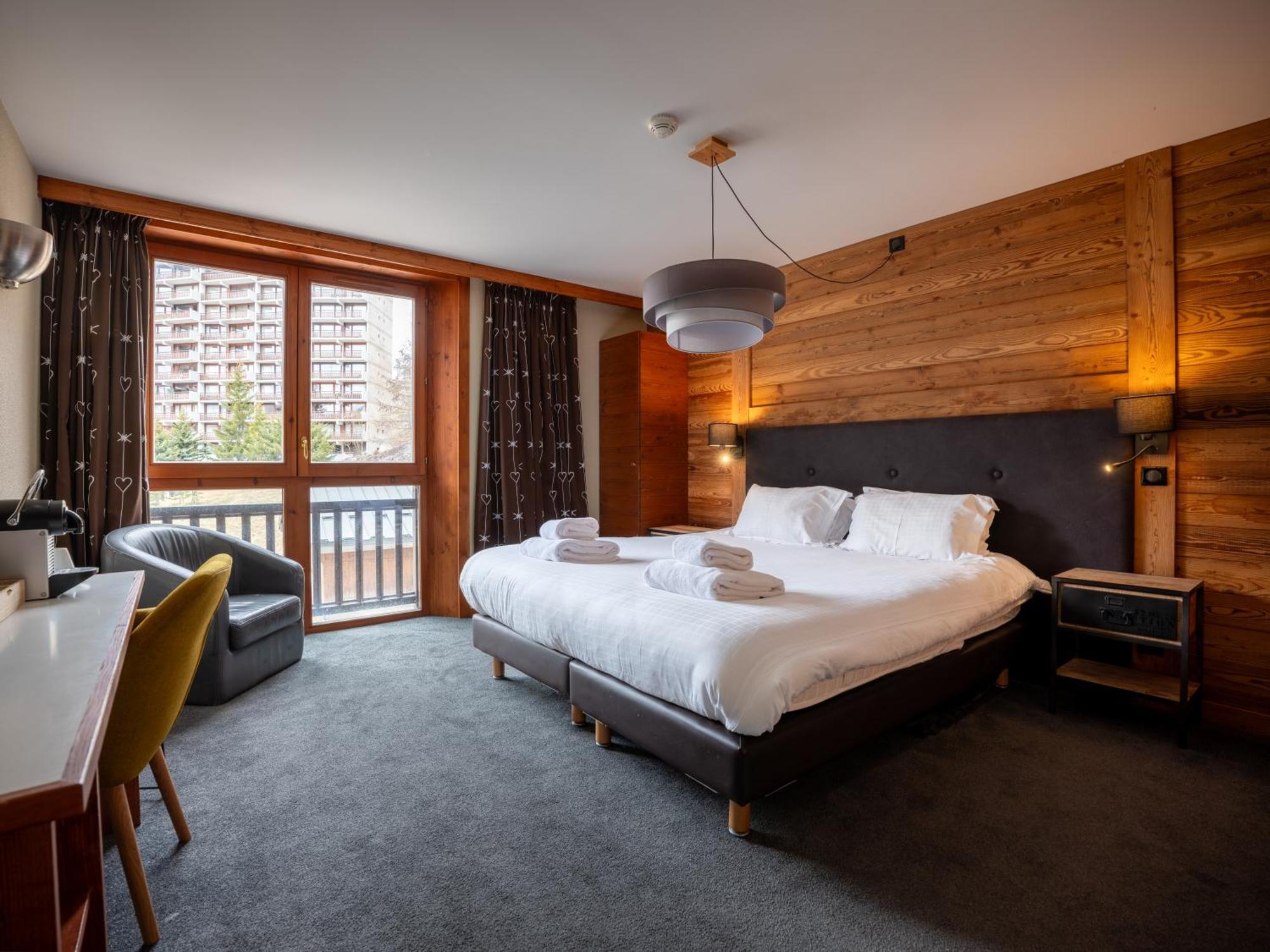 Chalet Hotel Ducs De Savoie Валь-д'Изер Экстерьер фото