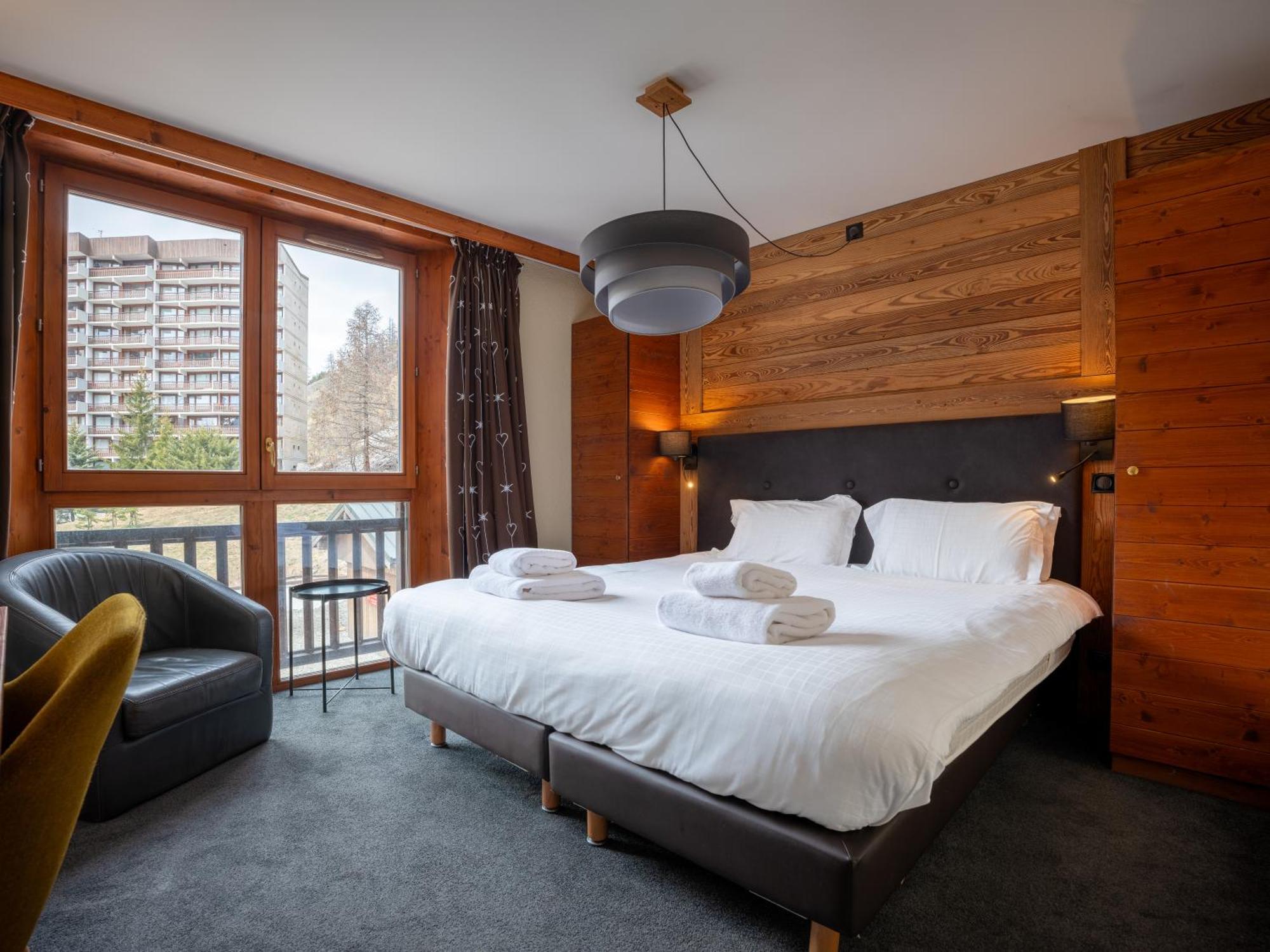 Chalet Hotel Ducs De Savoie Валь-д'Изер Экстерьер фото